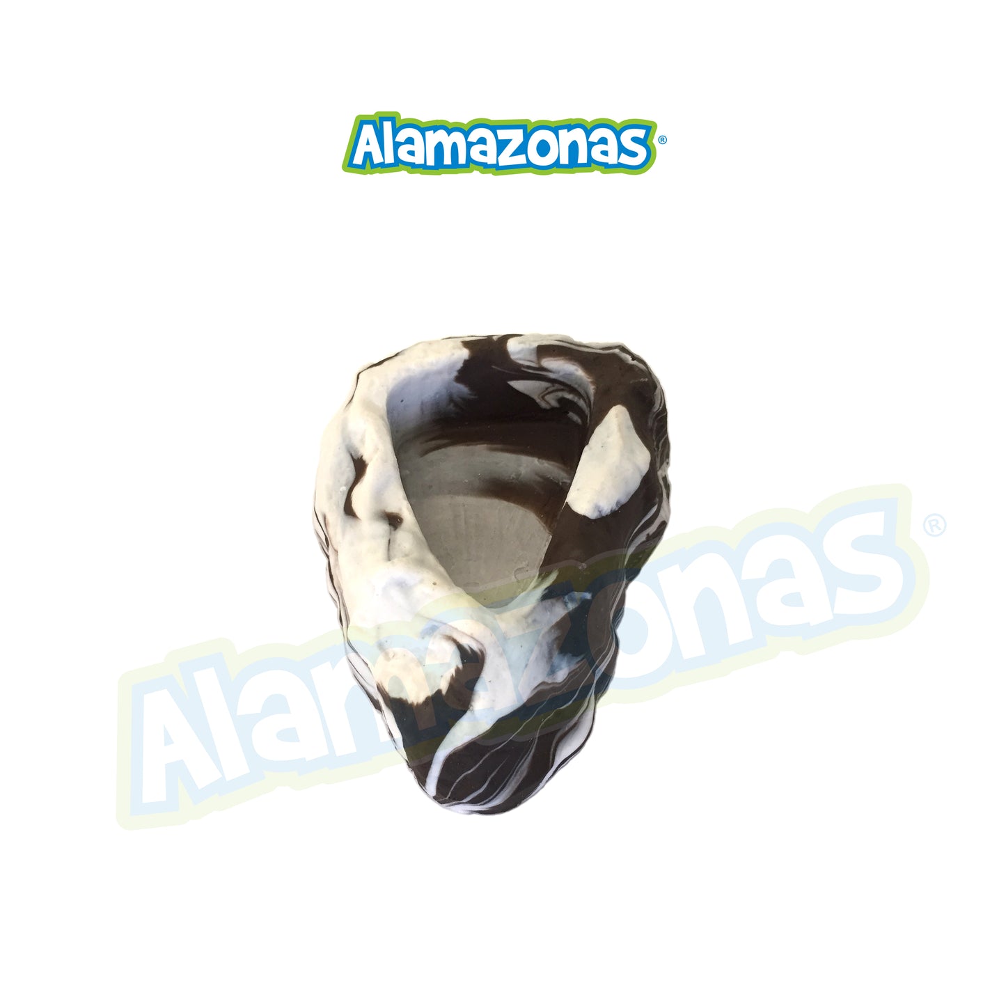 BEBEDERO TIPO BASALTO MEDIANO TRIANGULO Reptiles Alamazonas Ideal para ofrecer fácilmente agua y comida a: Anfibios, reptiles e invertebrados en los terrarios. Con texturas y colores que emulan el ambiente natural de tu mascota. Medidas: 13 cm de largo, 10 cm de ancho y 4cm de alto